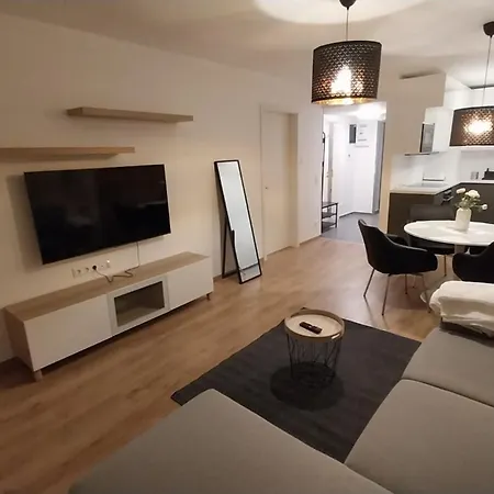 Harmony Terrace With Free Garage